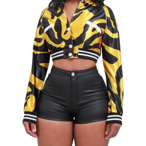 Women's Black 1 High Waist Imported Pu Faux Leather Zipper Shorts - Picture 5 of 6